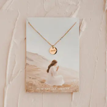 DEAR HEART - Near Disc Necklace