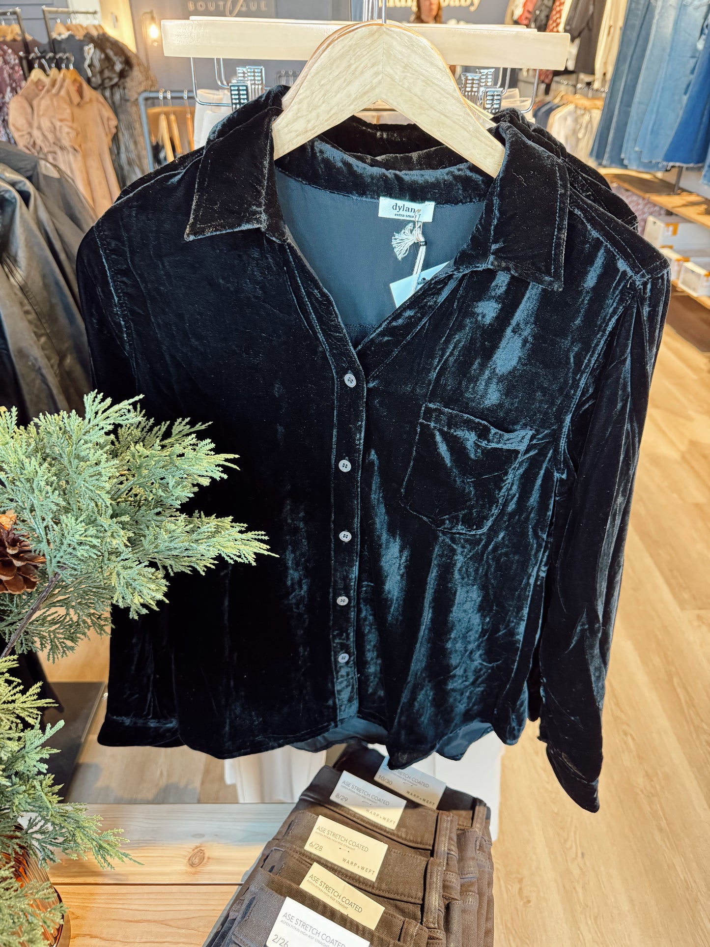 DYLAN - Velvet Shirt/ Black