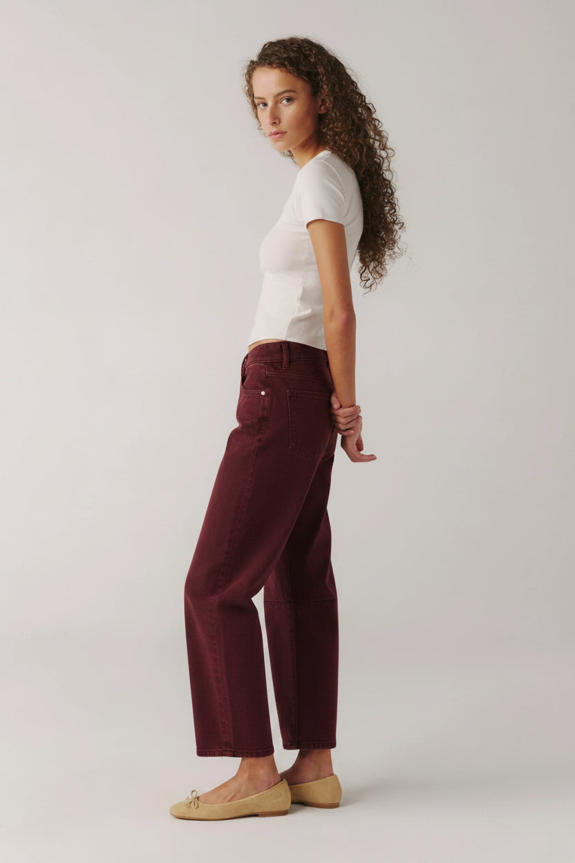 Soft Curve Barrel Jean