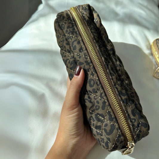 MOON NUDE - Pencil Case