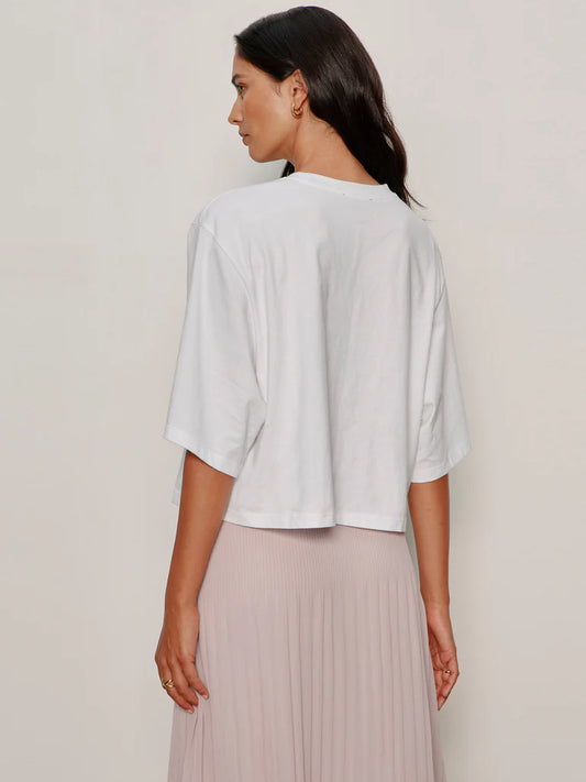 Belle Artist Tee/ Wildline Blooms