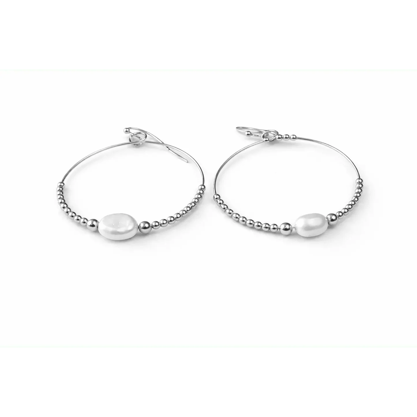 Classic Pearl Earring