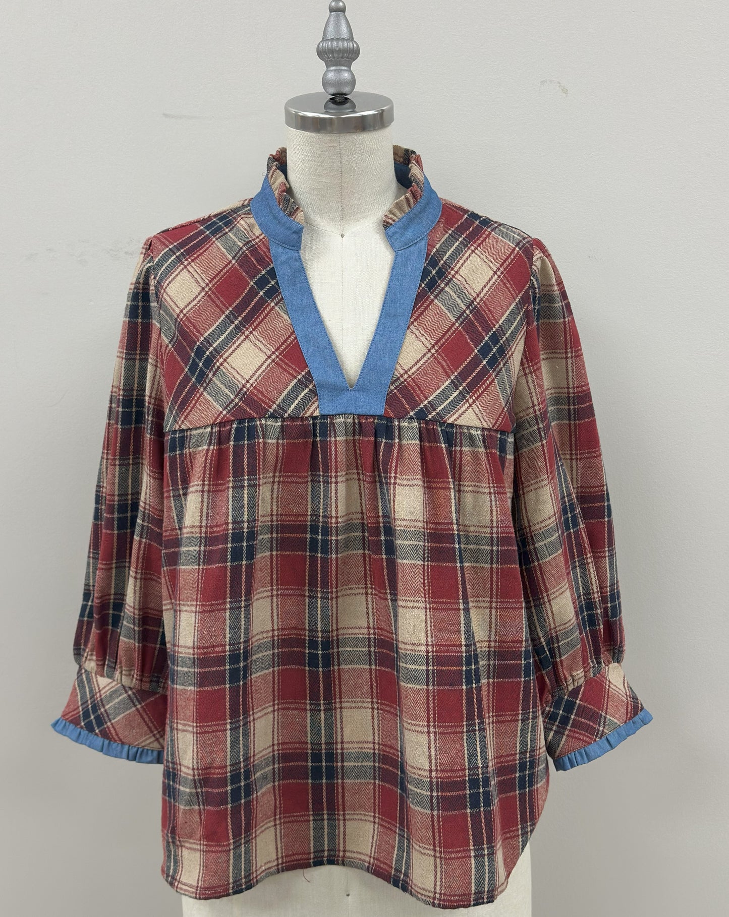 THML - Long Sleeve Plaid V-Neck Top