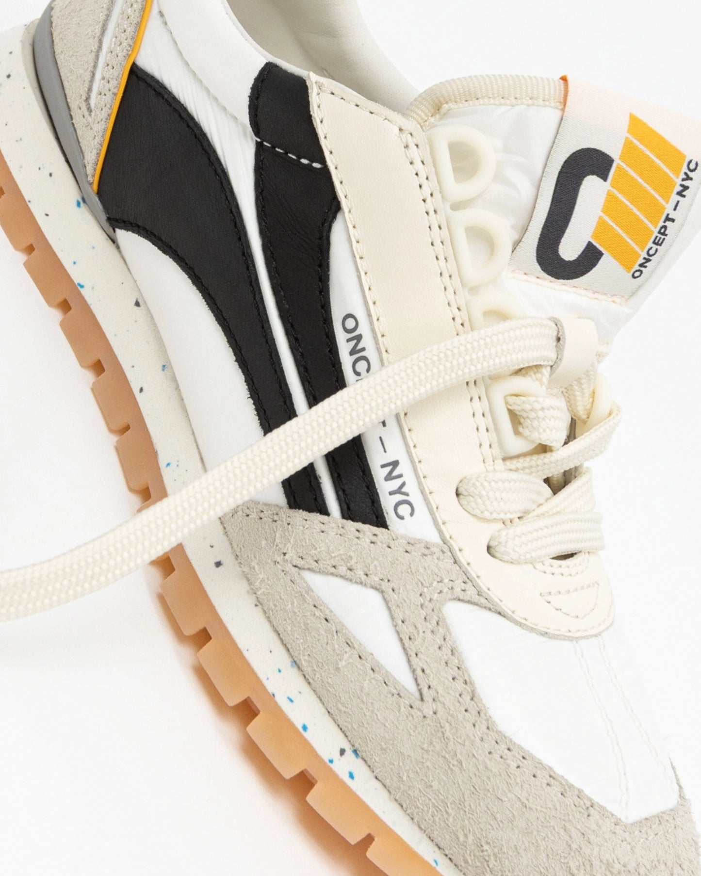 Toronto / White Black