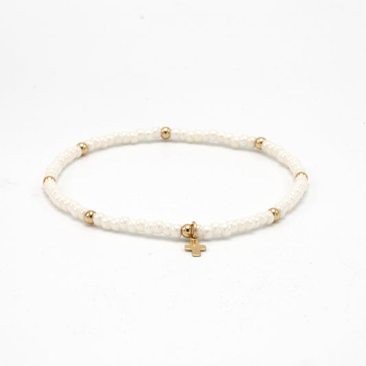 Luxe Cross Bracelet in PEARL WHITE