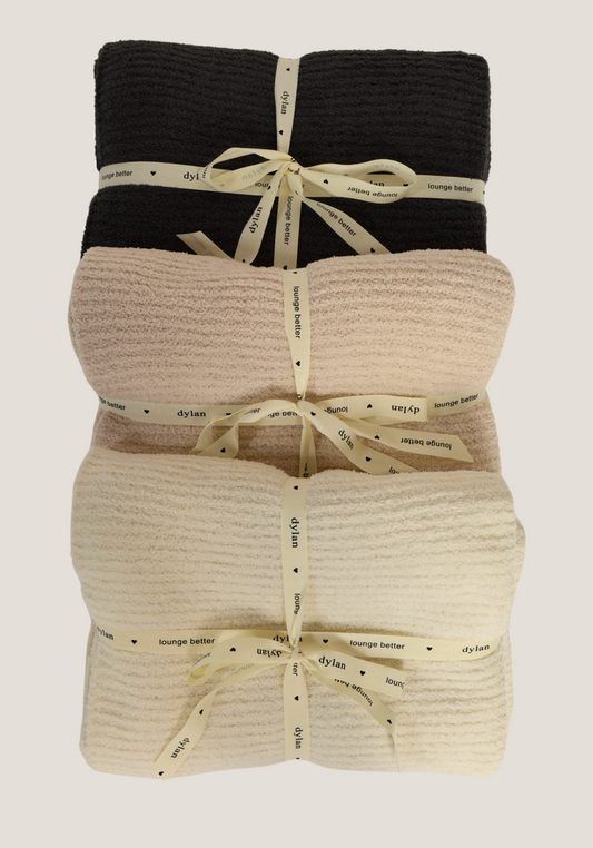 DYLAN - Cozy Blanket