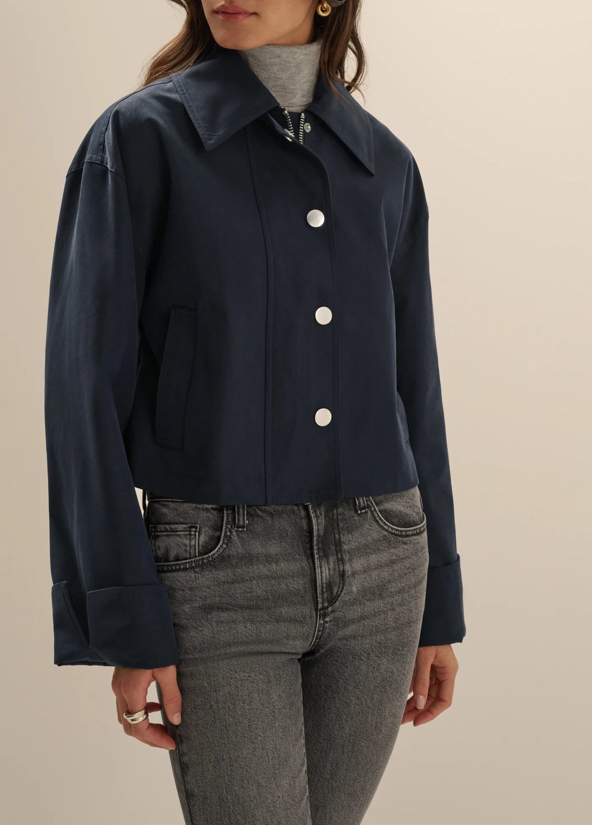 Rue Cropped Trench